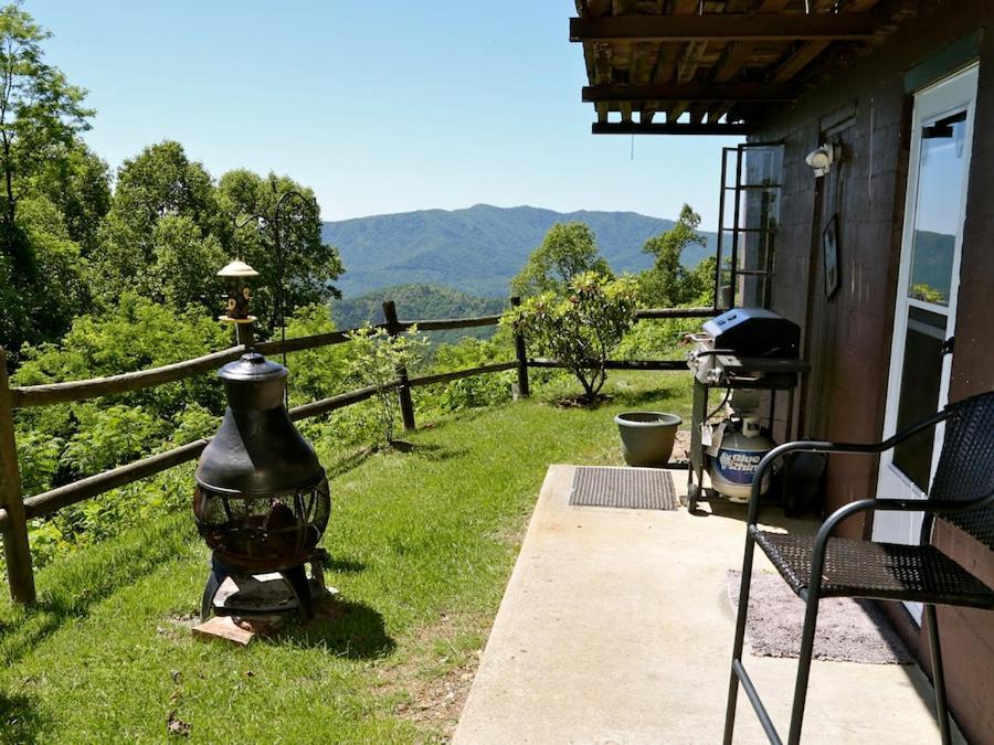 Alpine Inn Little Switzerland Exterior photo